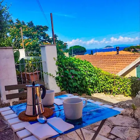 Casina Tecla * Cavo